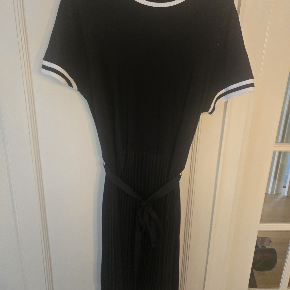 ICON Black Midi Knit Dress with White Trim
